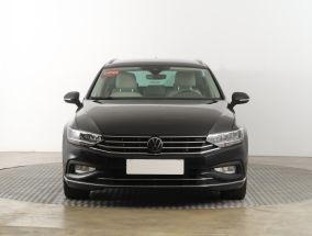 Volkswagen Passat - 2022