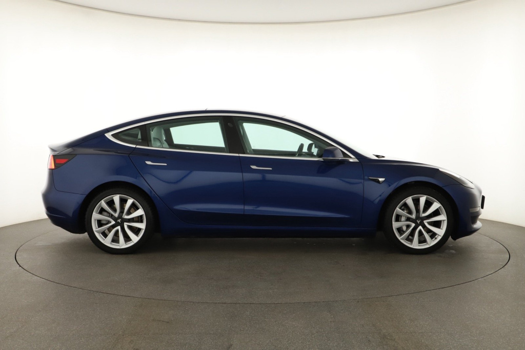 Tesla Model 3 2019 Long Range 4WD 76kWh 127363km 4x4