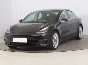 Tesla Model 3 - 2019