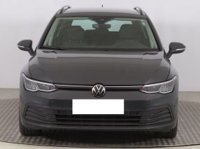 Volkswagen Golf - 2021