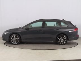 Volkswagen Golf - 2021