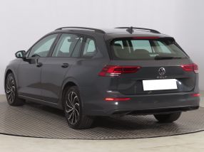 Volkswagen Golf - 2021