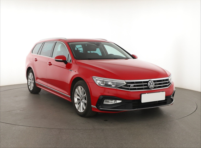 Volkswagen Passat, 2021