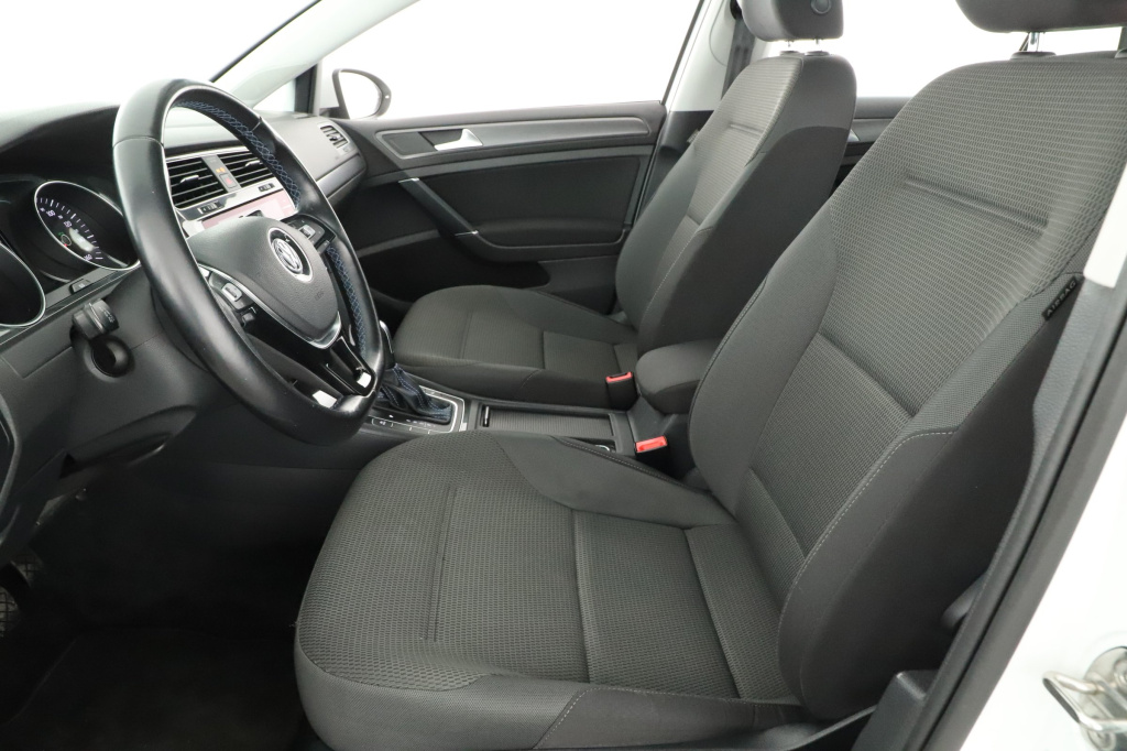 Volkswagen e-Golf