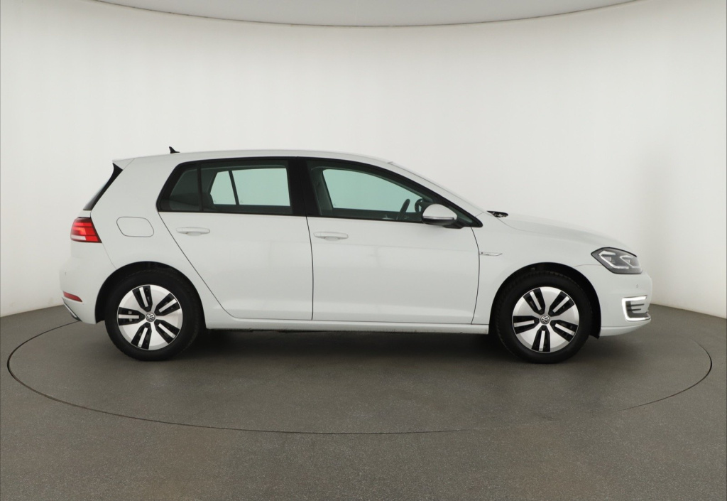 Volkswagen e-Golf