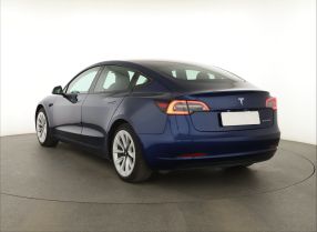 Tesla Model 3 - 2020