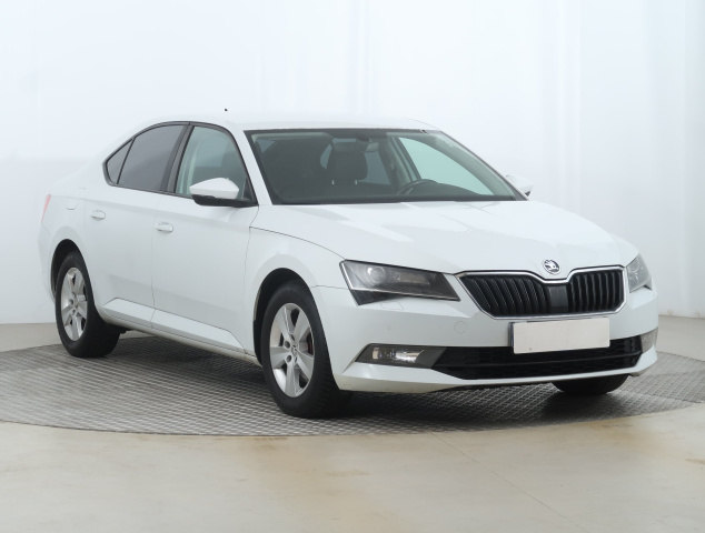 Škoda Superb 2016