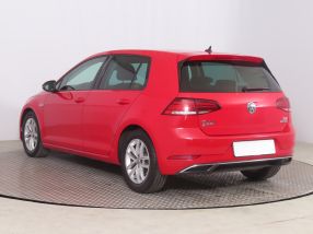Volkswagen Golf - 2017