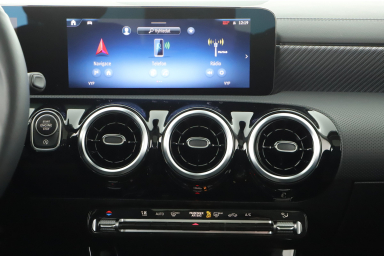 Mercedes-Benz CLA - 2025