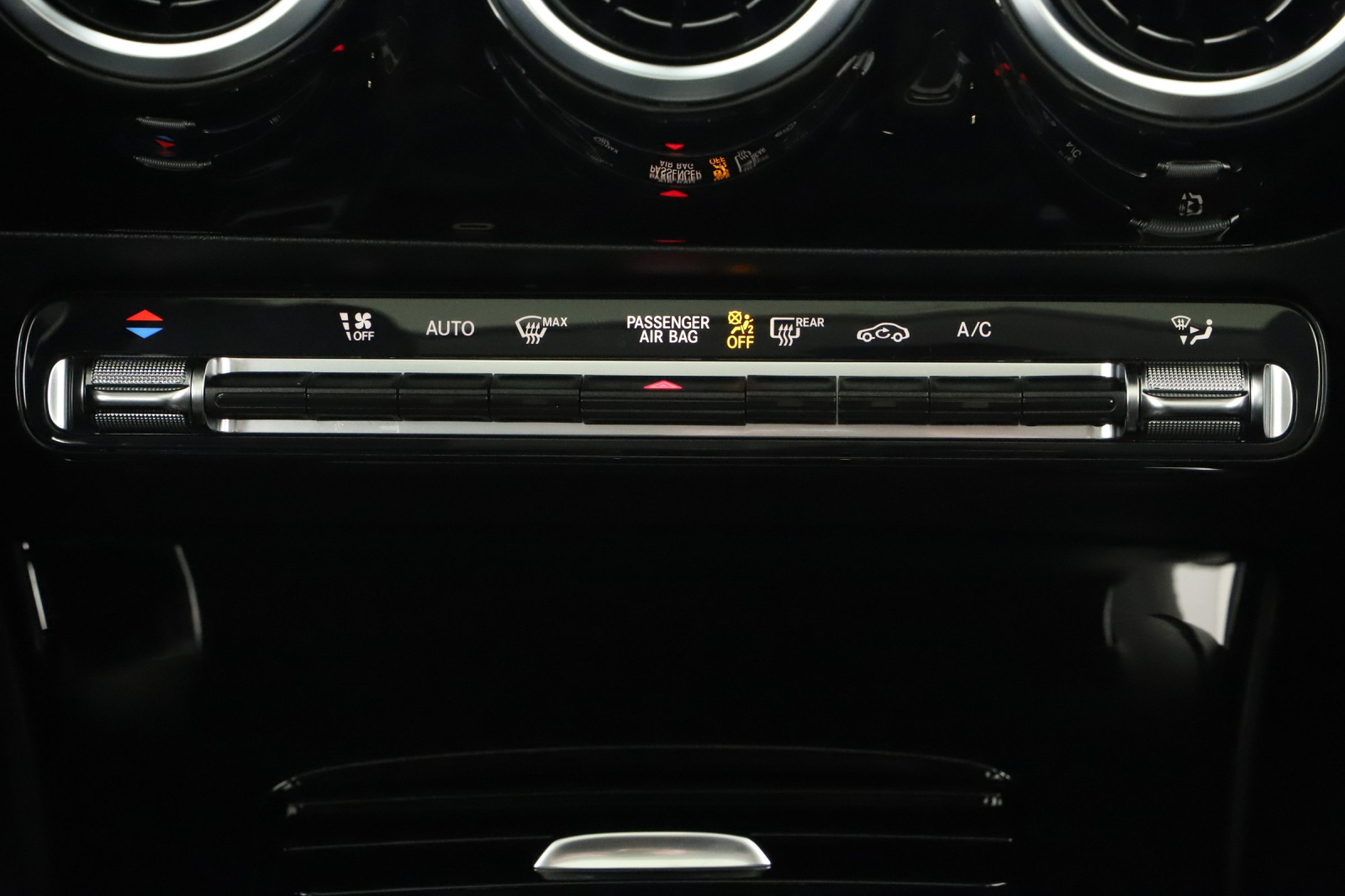 Mercedes-Benz CLA - 2025