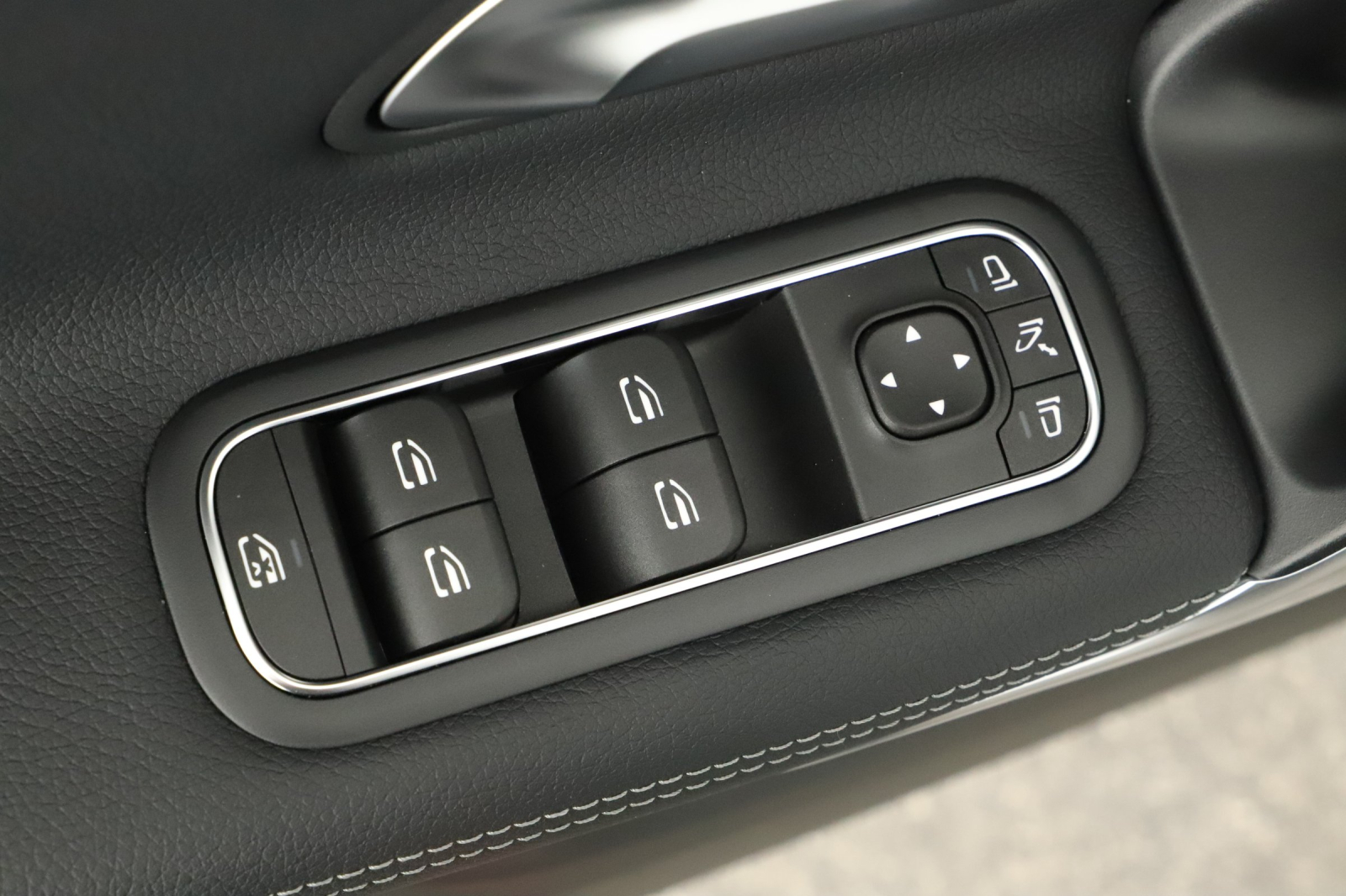 Mercedes-Benz CLA - 2025