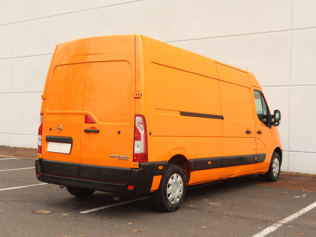 Opel Movano