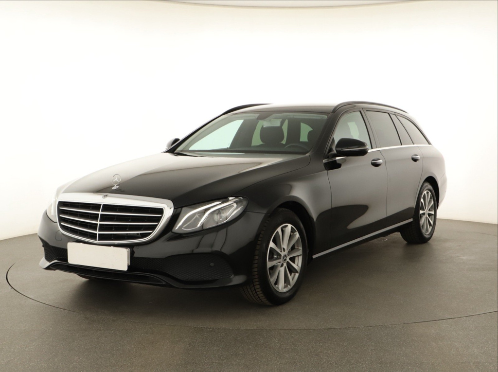 Mercedes-Benz E