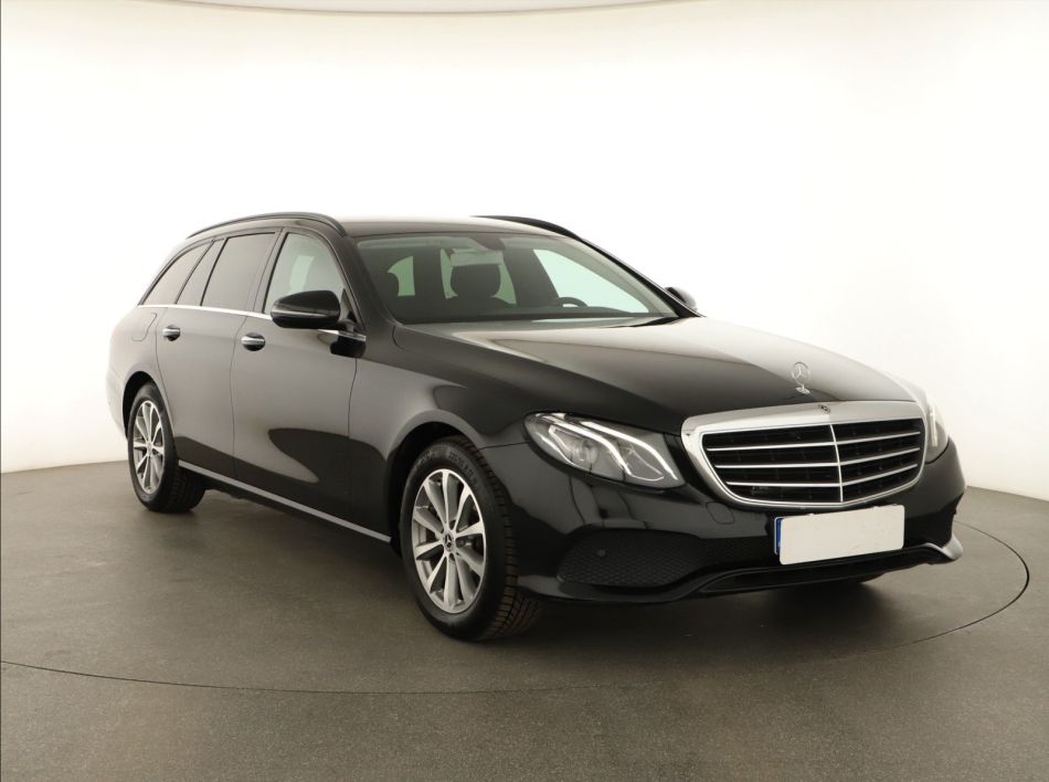 Mercedes-Benz E - 2018