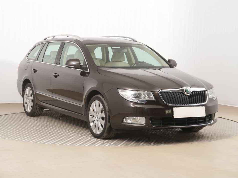 Skoda Superb - 2012
