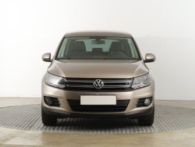 Volkswagen Tiguan - 2016