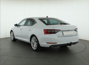 Skoda Superb - 2020