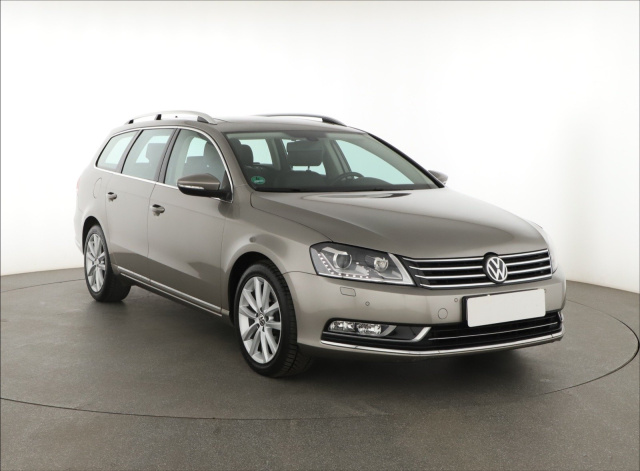 Volkswagen Passat, 2013