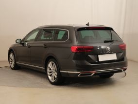 Volkswagen Passat - 2020