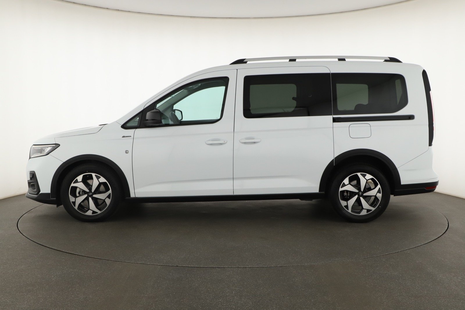 Ford Tourneo Connect - 2025