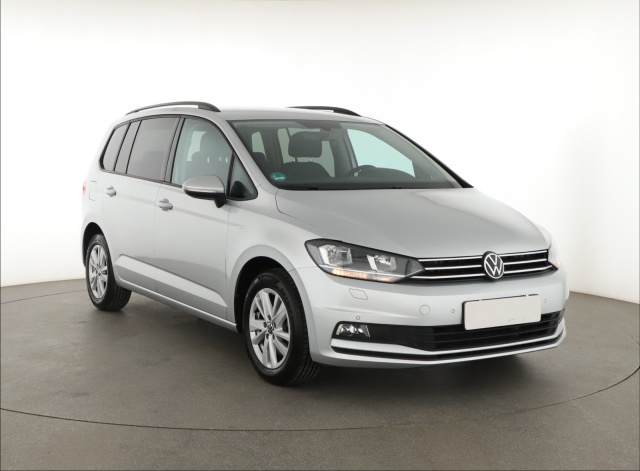 Volkswagen Touran 2021