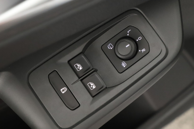 Ford Tourneo Connect - 2025