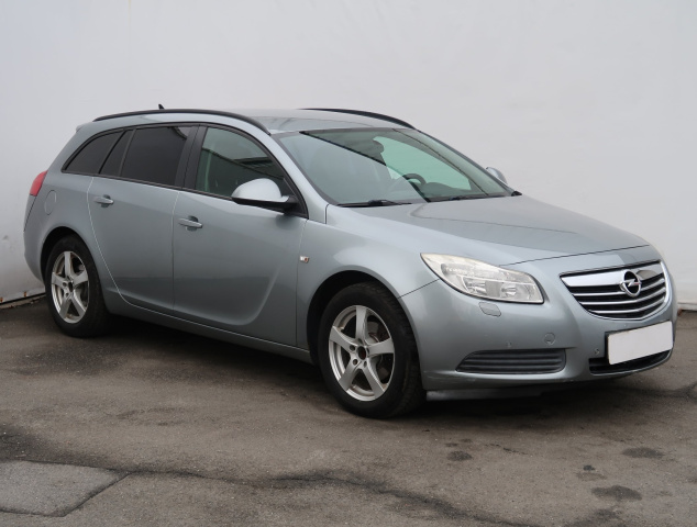 Opel Insignia 2011