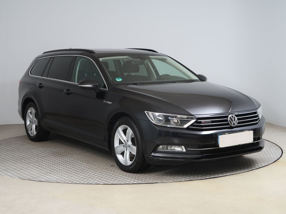 Volkswagen Passat - 2016