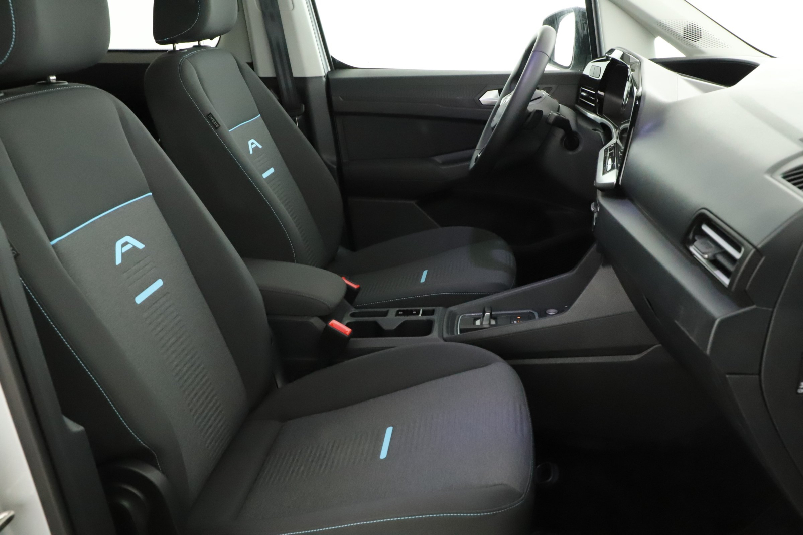 Ford Tourneo Connect - 2025