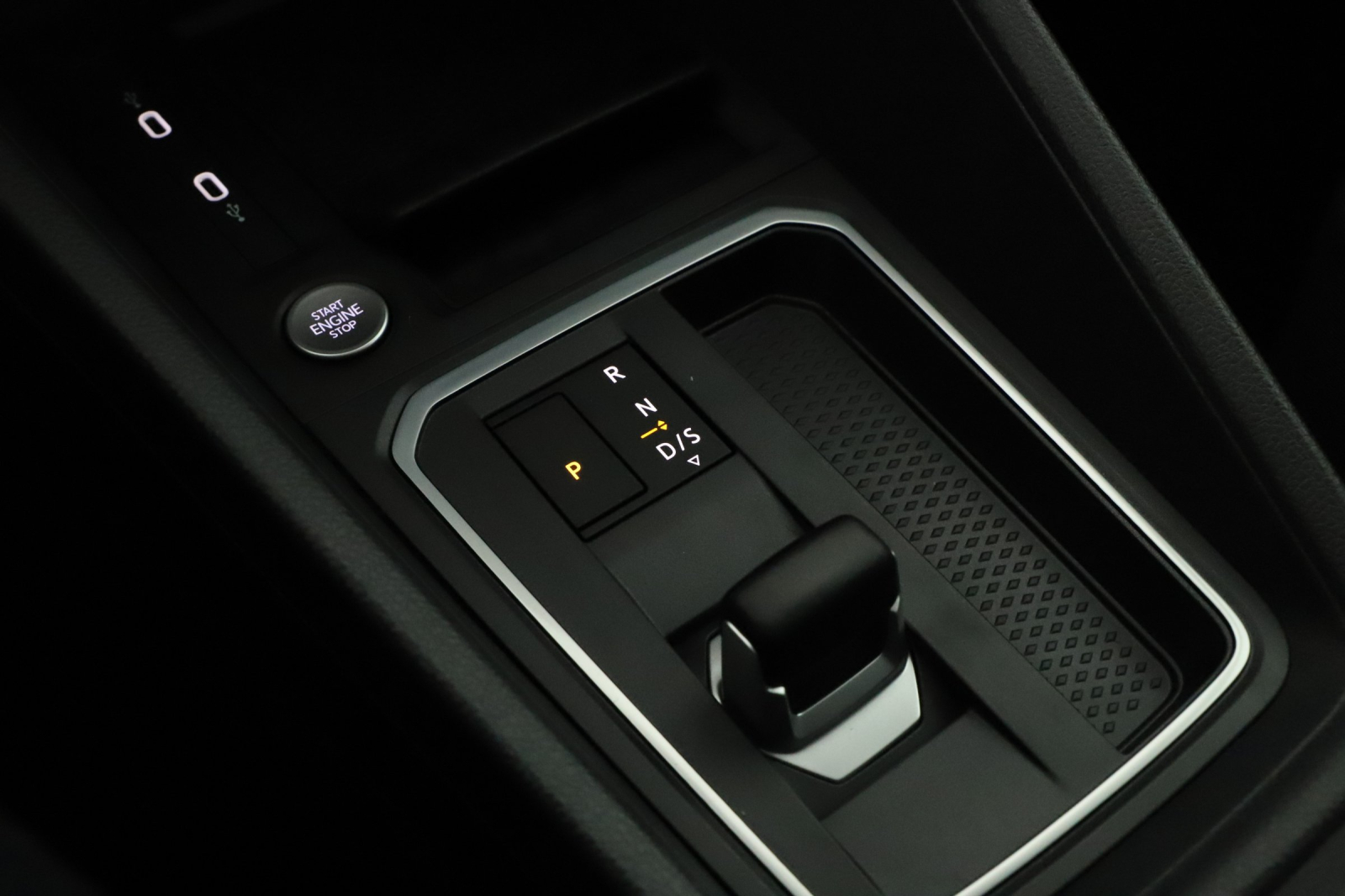 Ford Tourneo Connect - 2025