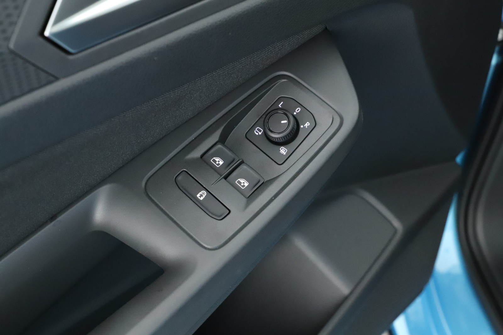 Ford Tourneo Connect - 2025