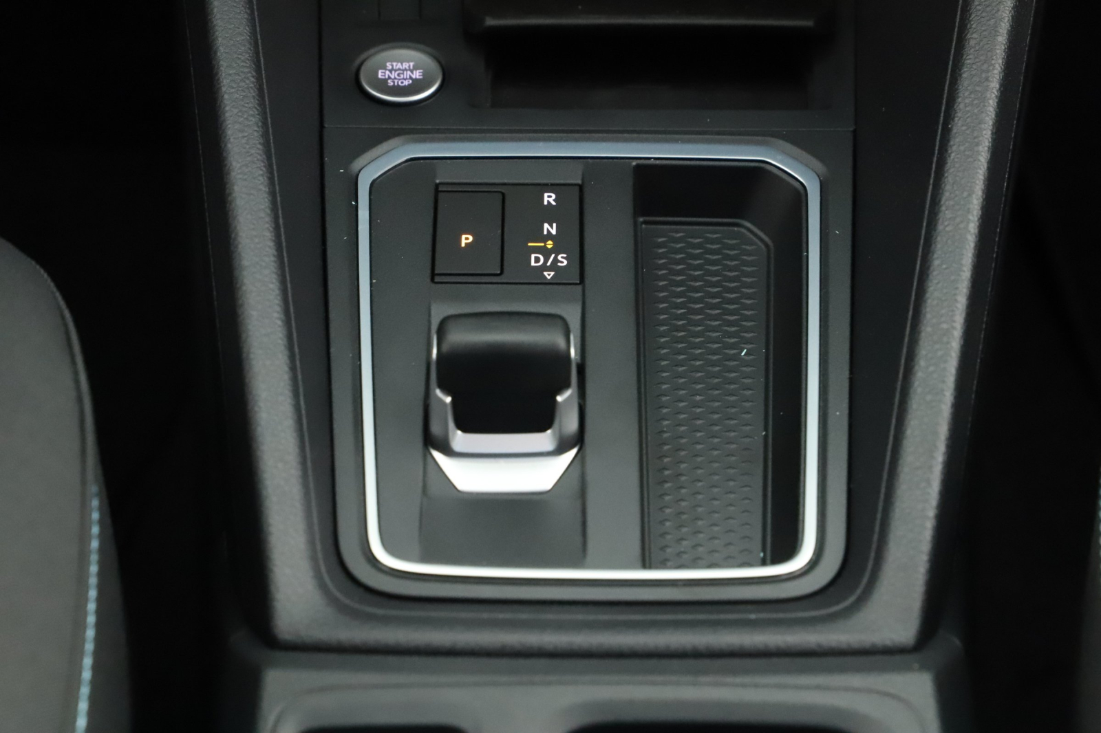 Ford Tourneo Connect - 2025