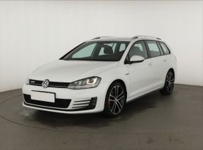 Volkswagen Golf - 2016