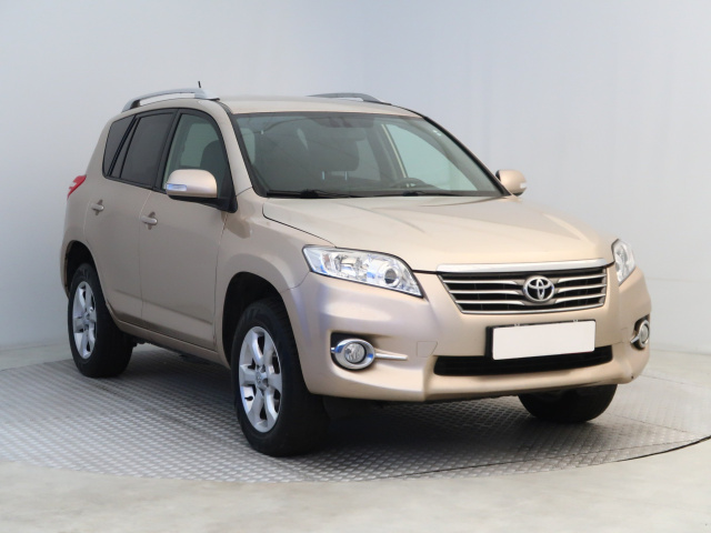 Toyota RAV4 2011