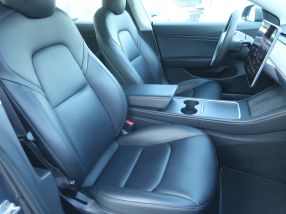 Tesla Model 3 - 2020