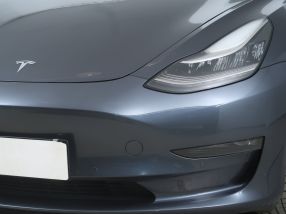 Tesla Model 3 - 2020