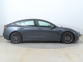 Tesla Model 3 - 2020