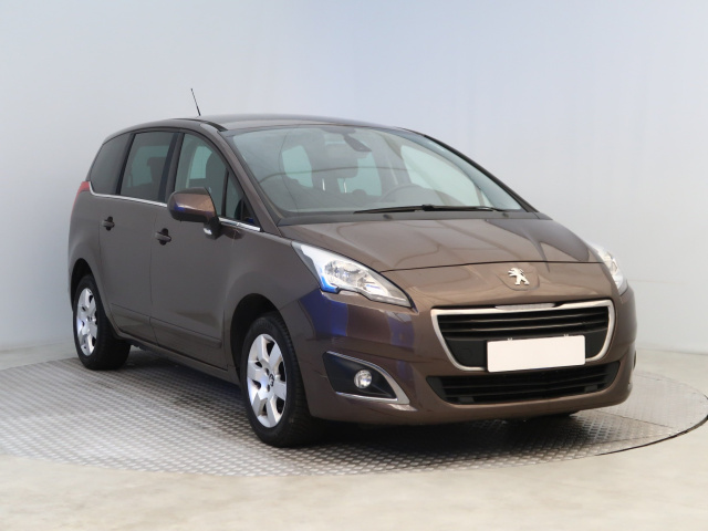 Peugeot 5008 2015