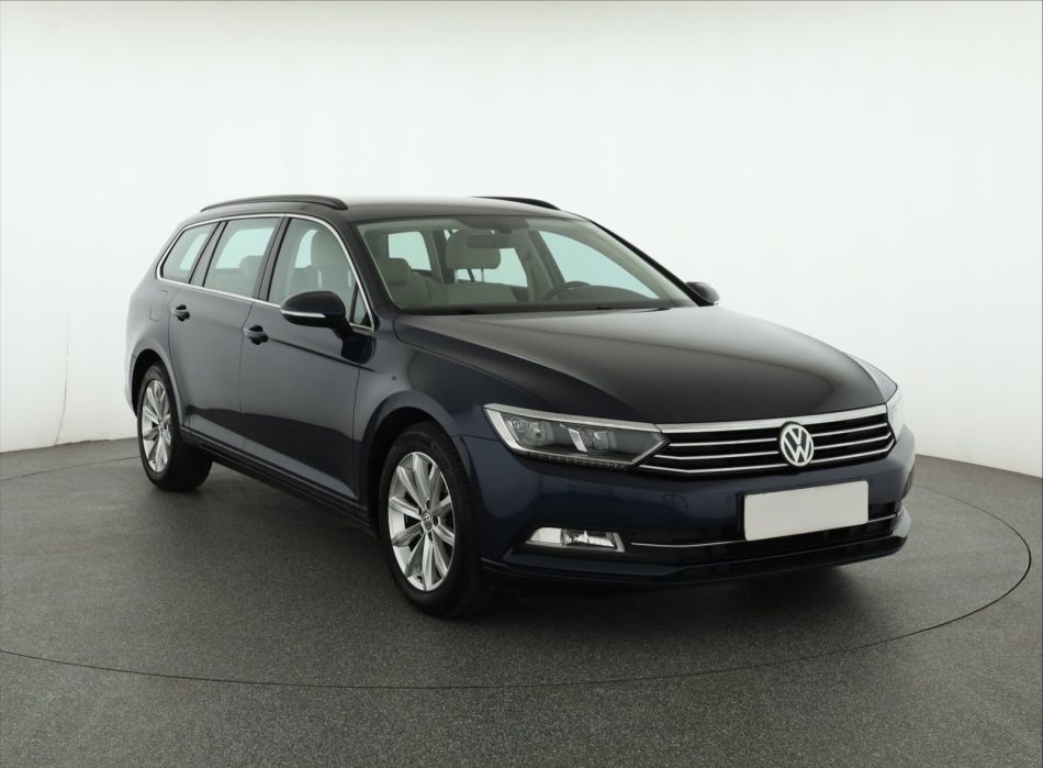 Volkswagen Passat - 2016