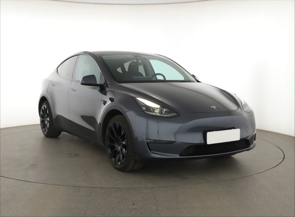 Tesla Model Y - 2022