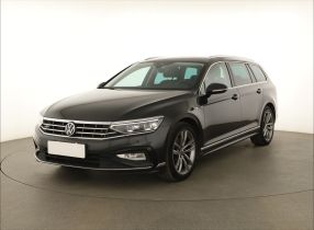 Volkswagen Passat - 2021