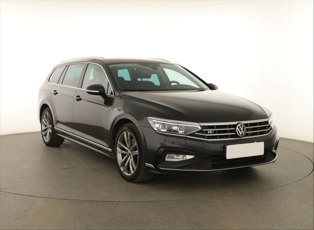 Volkswagen Passat 2022