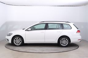 Volkswagen Golf - 2020