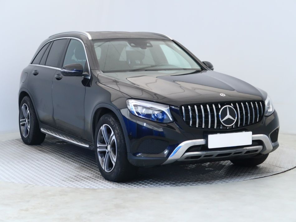 Mercedes-Benz GLC - 2016