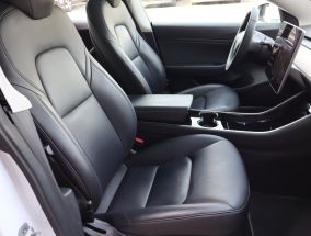 Tesla Model 3 - 2019