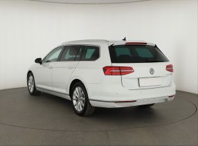 Volkswagen Passat - 2016