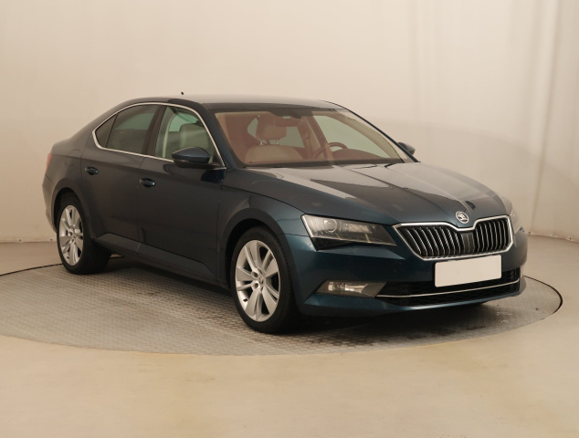 Škoda Superb 2015