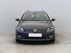 Volkswagen Passat - 2011