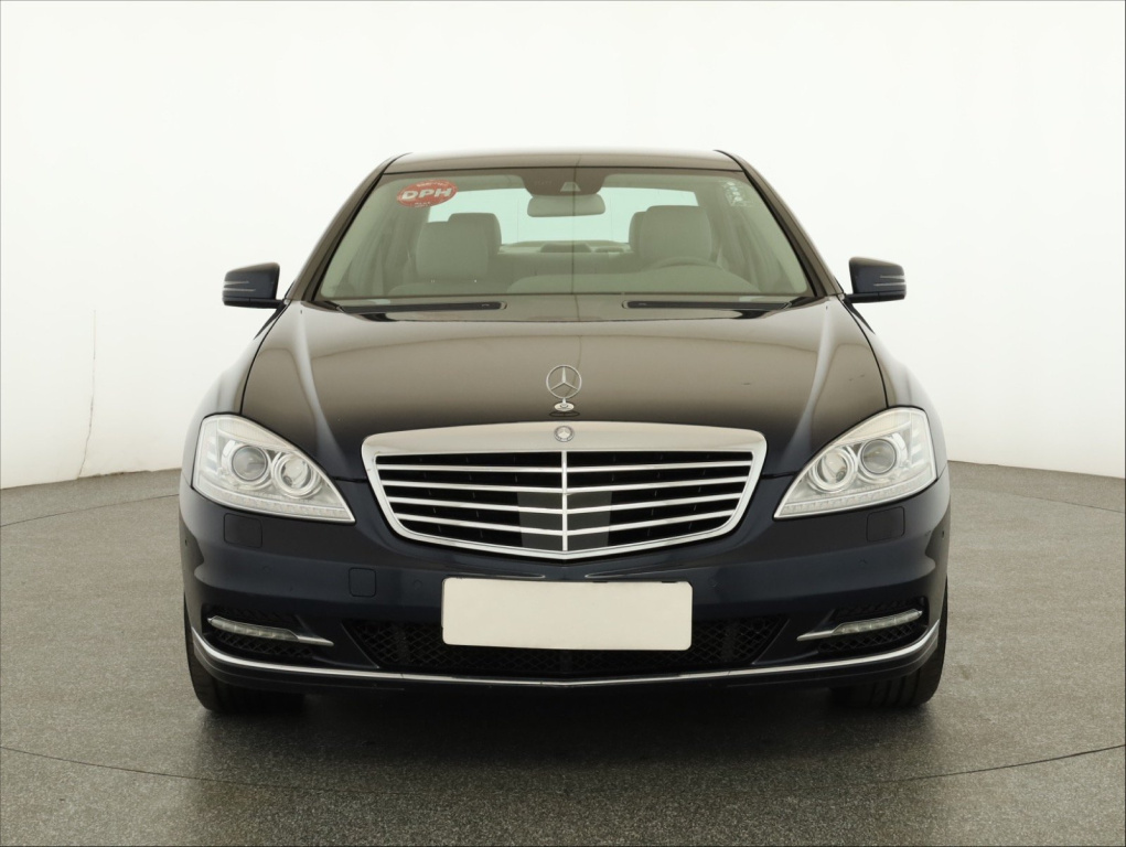 Mercedes-Benz S