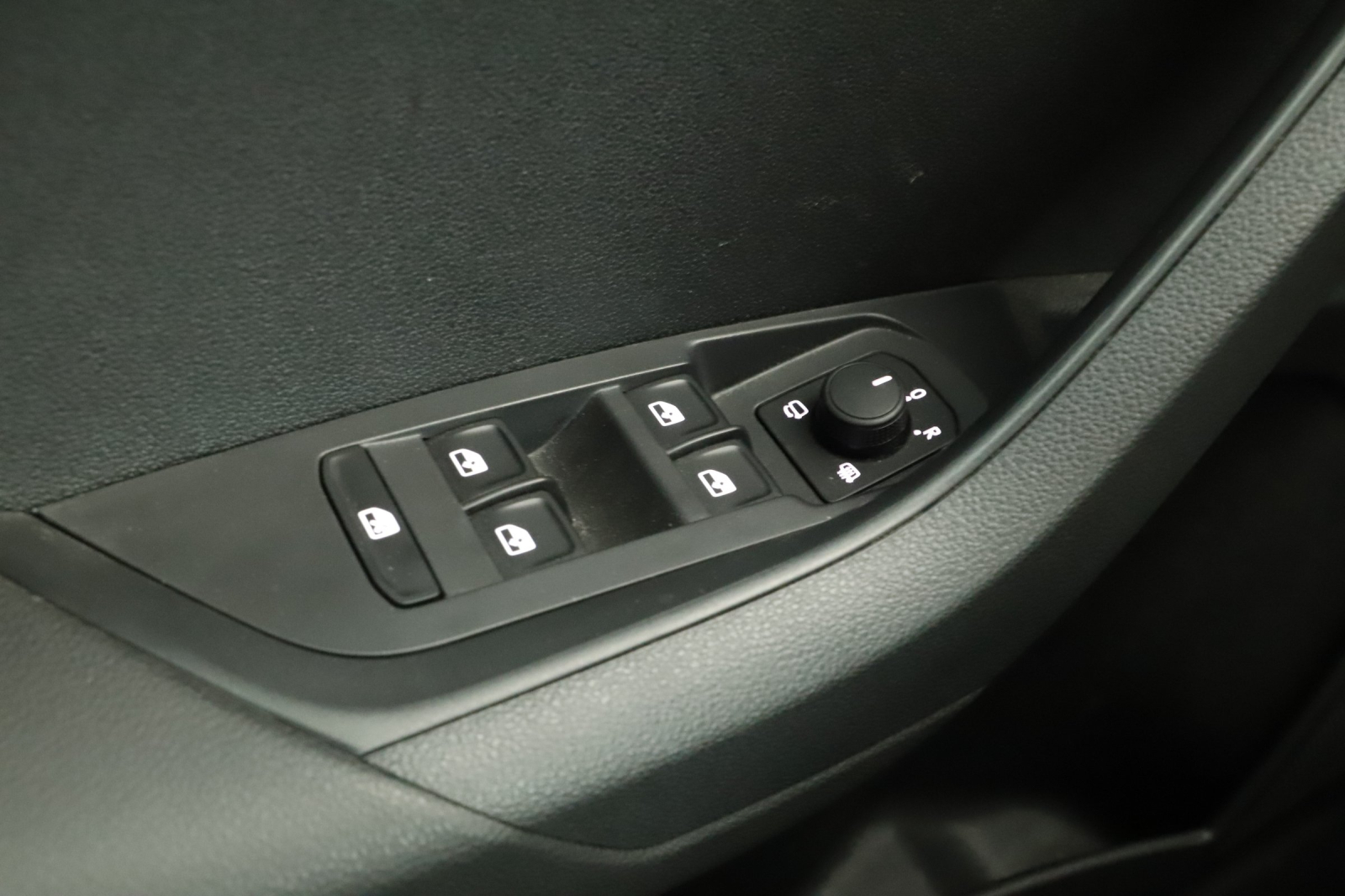 Škoda Karoq - 2025